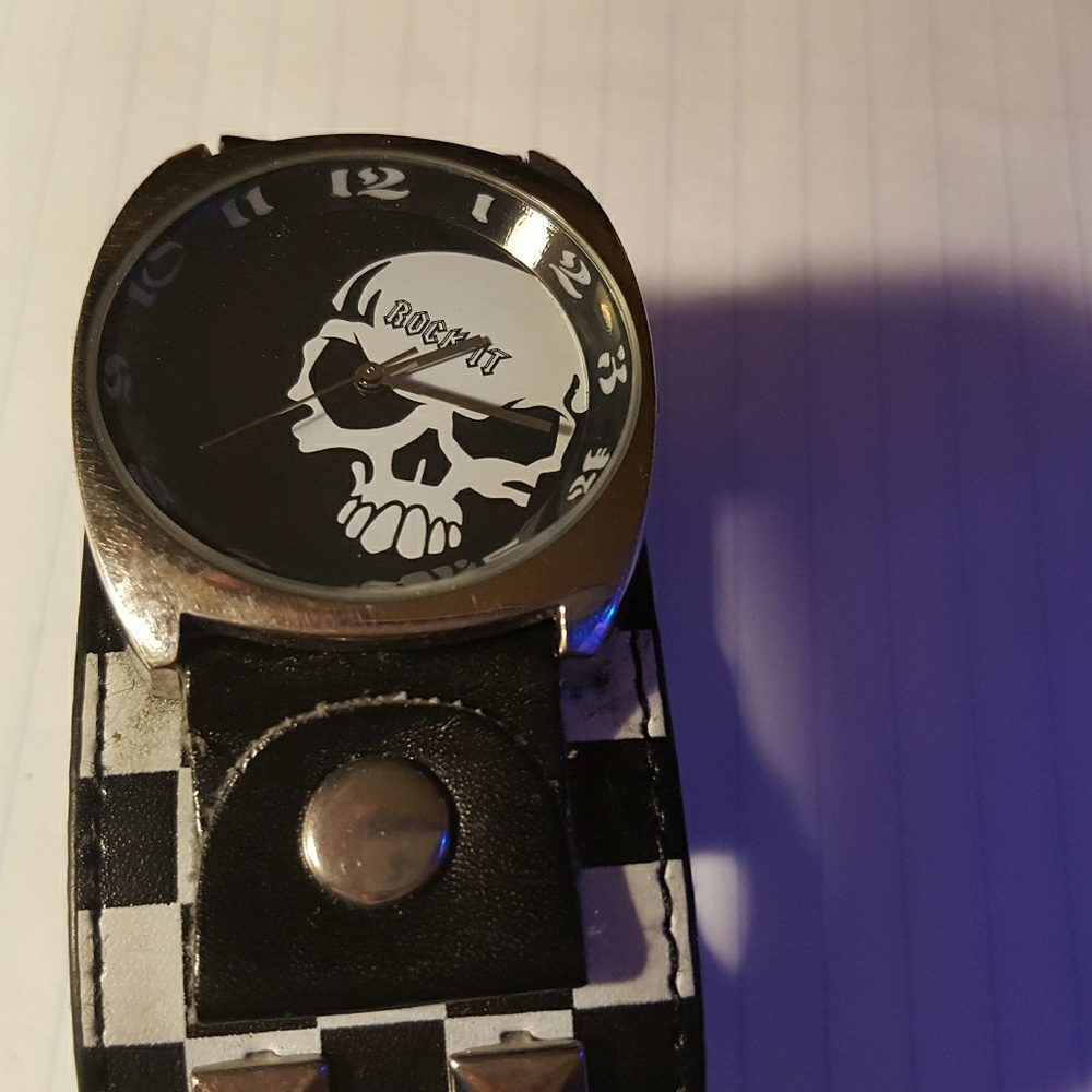Skull Watch by Rock It
